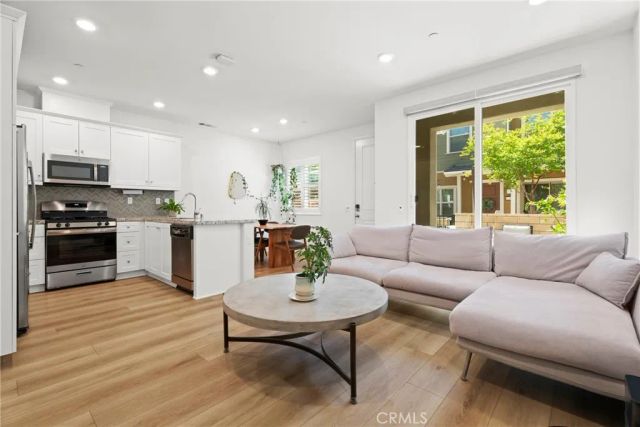 22960 Harvest Mill, Saugus, CA 91350