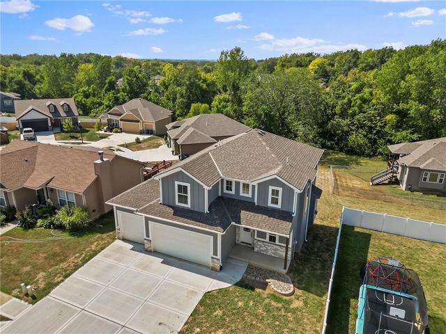 606 Patrick Drive, Excelsior Springs, MO 64024