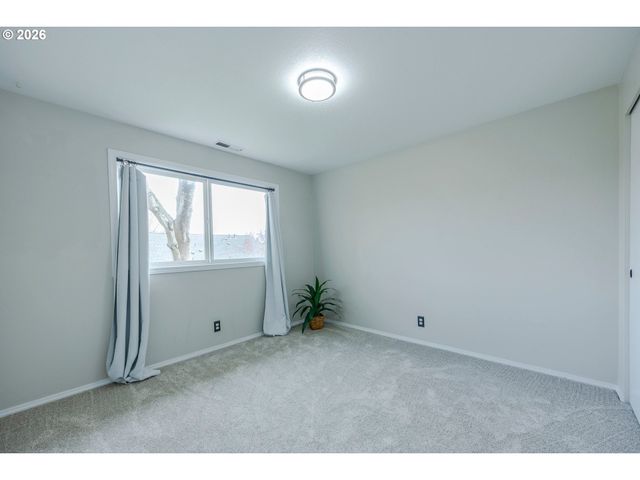 4115 BERRYWOOD Dr, Eugene, OR 97404