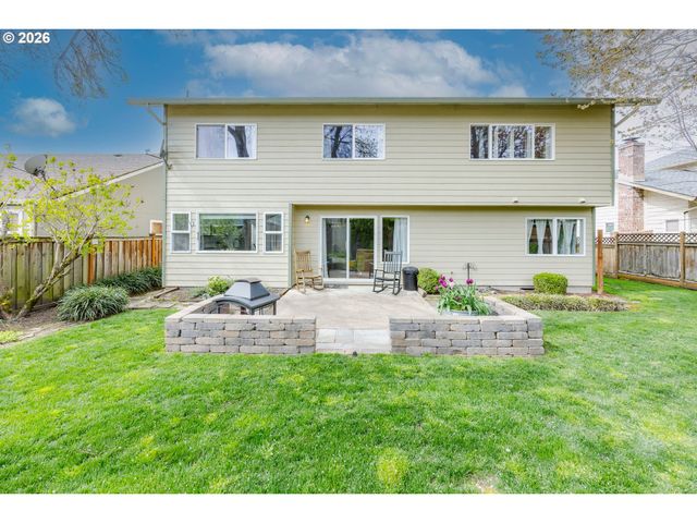 4115 BERRYWOOD Dr, Eugene, OR 97404