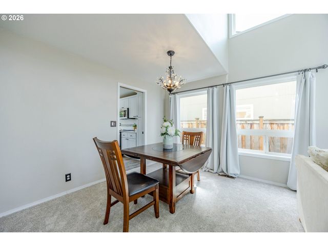 4115 BERRYWOOD Dr, Eugene, OR 97404