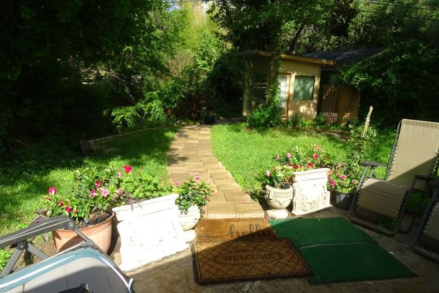 411 Brookwood Drive, Woodway, TX 76712