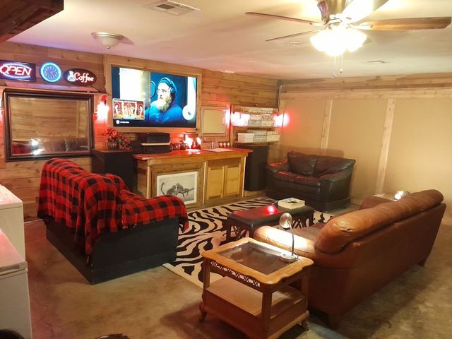 411 Brookwood Drive, Woodway, TX 76712