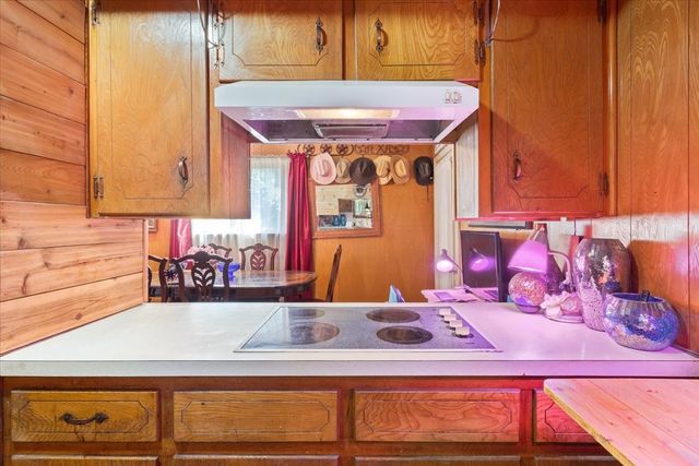 411 Brookwood Drive, Woodway, TX 76712