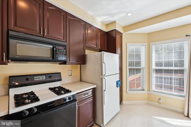 7445 GILLINGHAM ROW, Alexandria, VA 22315
