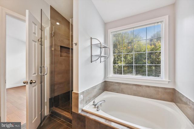 7445 GILLINGHAM ROW, Alexandria, VA 22315