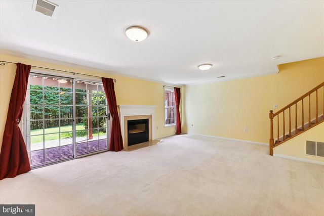 7445 GILLINGHAM ROW, Alexandria, VA 22315
