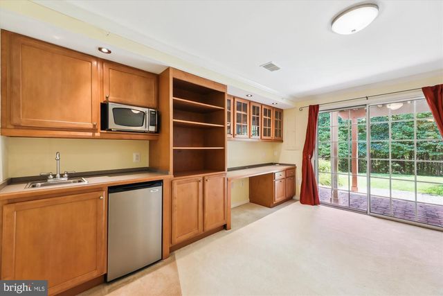 7445 GILLINGHAM ROW, Alexandria, VA 22315