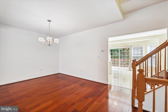 7445 GILLINGHAM ROW, Alexandria, VA 22315