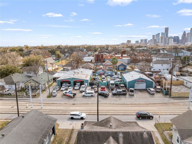 902 Boundary Street, Houston, TX 77009