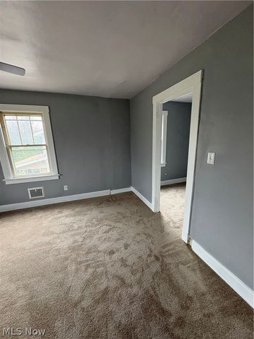 3016 Hudson Avenue, Youngstown, OH 44511