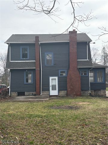 3016 Hudson Avenue, Youngstown, OH 44511