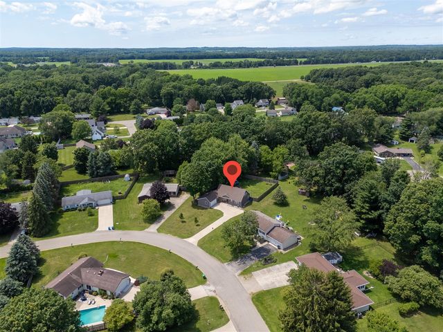 56782 Bow Drive, Three Rivers, MI 49093