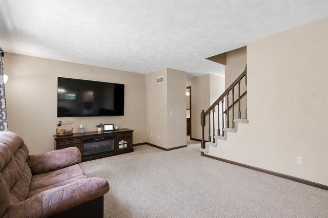 56782 Bow Drive, Three Rivers, MI 49093