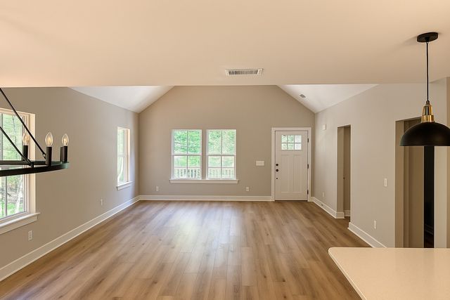 4635 Chapel Hill Rd, Southside, TN 37171