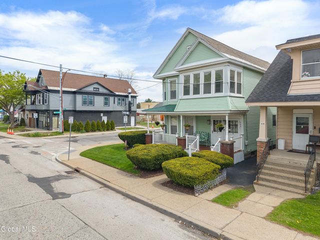 302-304 Michigan Avenue, Schenectady, NY 12303