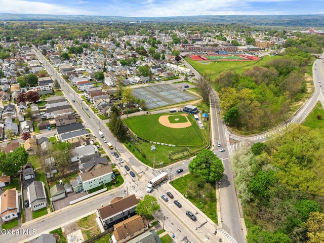 302-304 Michigan Avenue, Schenectady, NY 12303