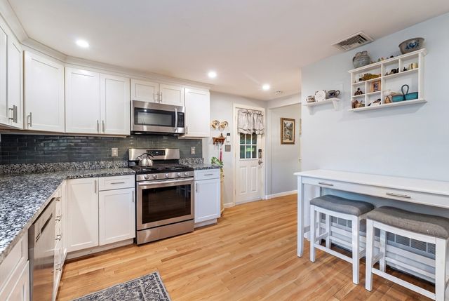 314 Highland St, Hamilton, MA 01982