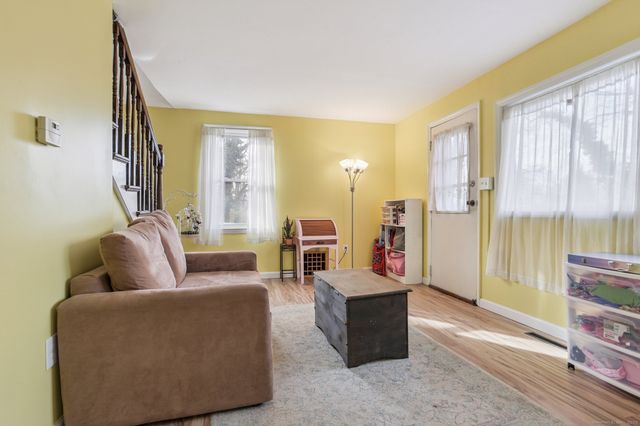 62 Hahn Road, Guilford, CT 06437