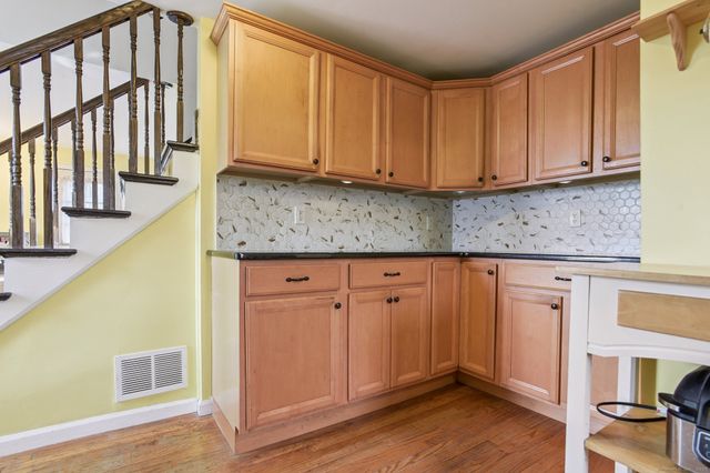 62 Hahn Road, Guilford, CT 06437