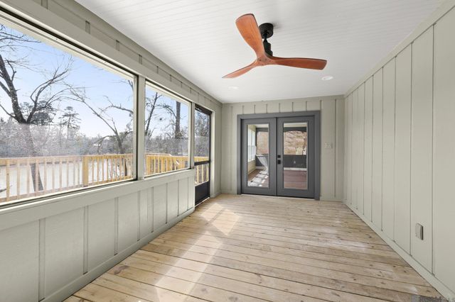 10013 Horseshoe Dr, Saint George, LA 70817