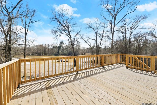 10013 Horseshoe Dr, Saint George, LA 70817