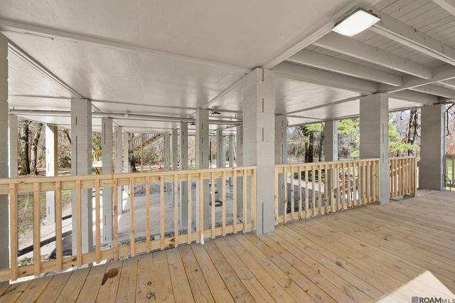 10013 Horseshoe Dr, Saint George, LA 70817