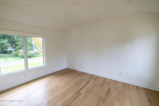 27 Ithaca Avenue, Oceanport, NJ 07757