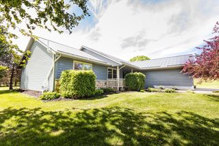 S32W31809 Squire COURT, Waukesha, WI 53189