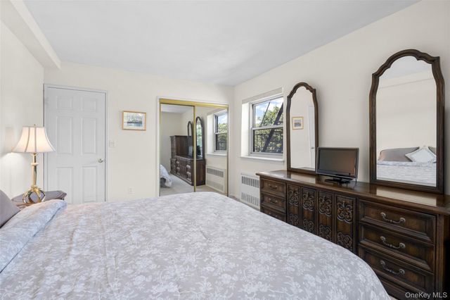 20 Secor Place 2S, Yonkers, NY 10704