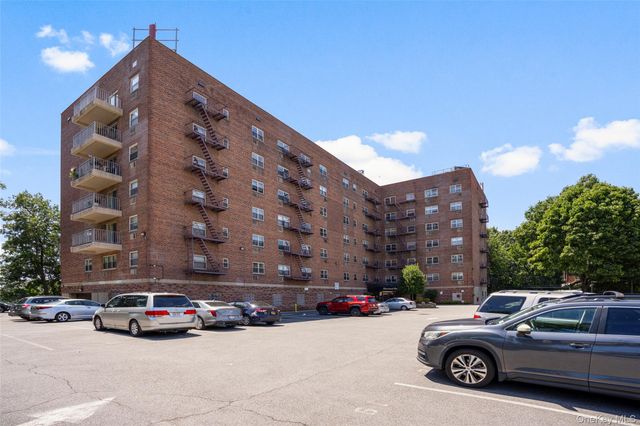 20 Secor Place 2S, Yonkers, NY 10704
