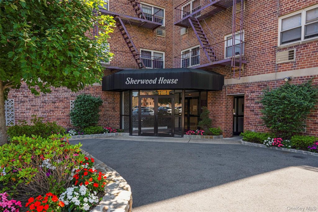 20 Secor Place 2S, Yonkers, NY 10704