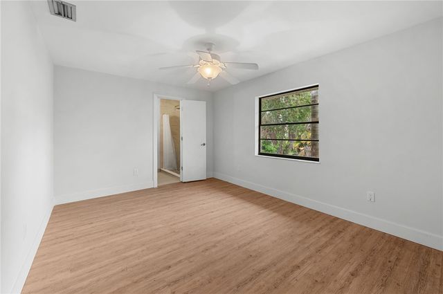 1096 54th Avenue, Vero Beach, FL 32966