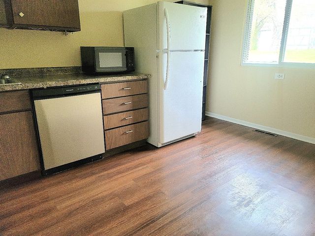 70 Pine Court, Crystal Lake, IL 60014