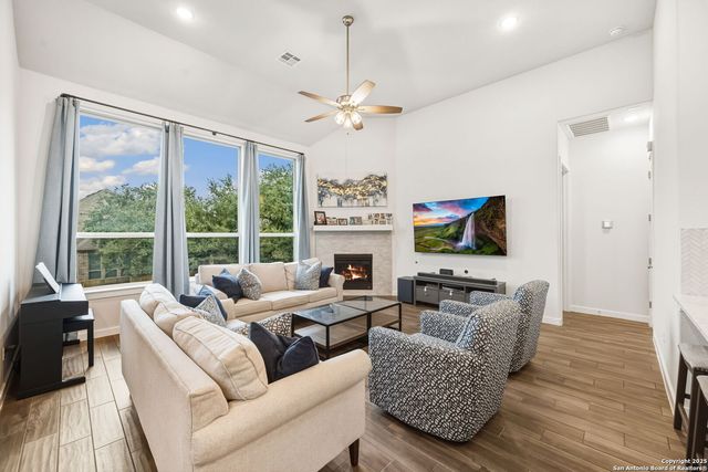 120 Quiet Oak, San Marcos, TX 78666