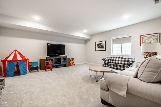 15611 Woodford Drive, Westfield, IN 46074