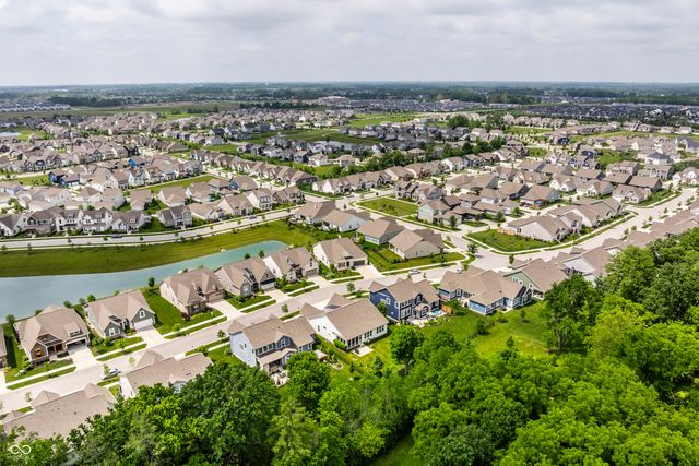 15611 Woodford Drive, Westfield, IN 46074