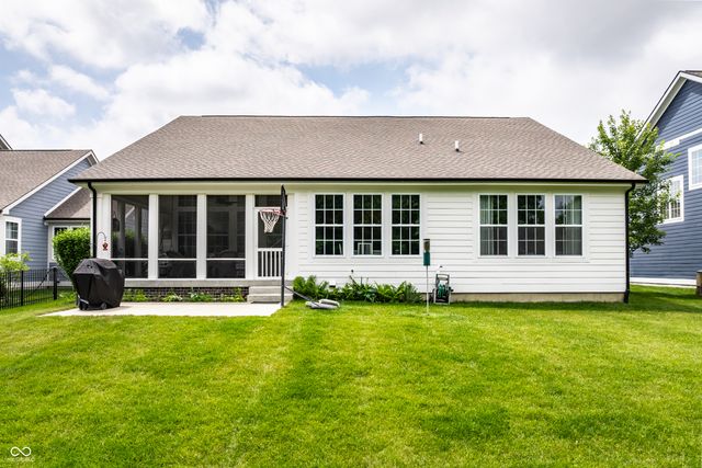 15611 Woodford Drive, Westfield, IN 46074