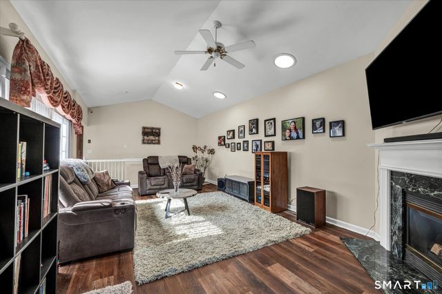 9 Cypress Circle 9, Berlin, CT 06037