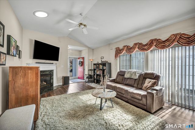 9 Cypress Circle 9, Berlin, CT 06037