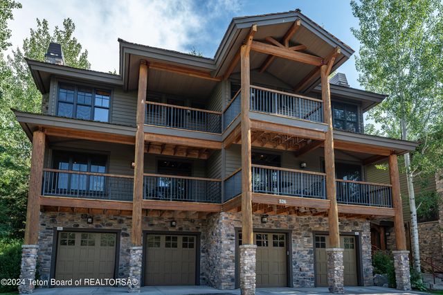 526 LOWER SNOW KING Loop 262, Jackson, WY 83001