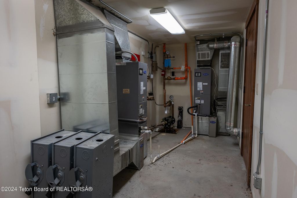 526 LOWER SNOW KING Loop 262, Jackson, WY 83001 photo 29