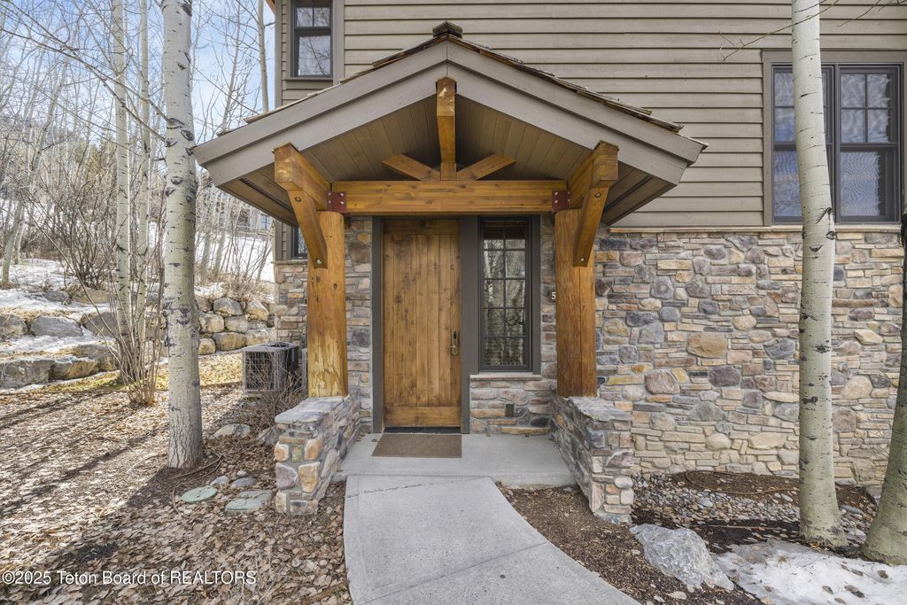 526 LOWER SNOW KING Loop 262, Jackson, WY 83001 photo 37