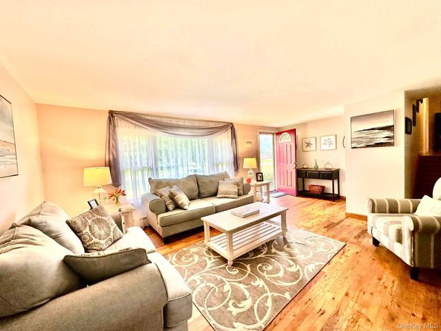 5089 State Route 52, Jeffersonville, NY 12748