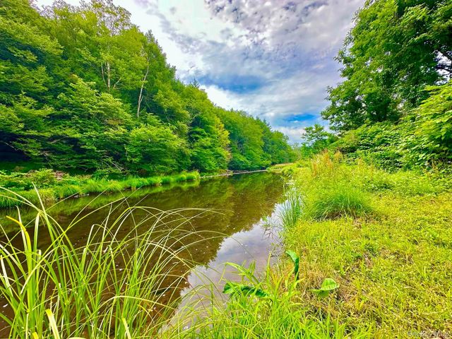5089 State Route 52, Jeffersonville, NY 12748
