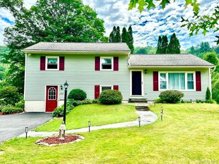 5089 State Route 52, Jeffersonville, NY 12748