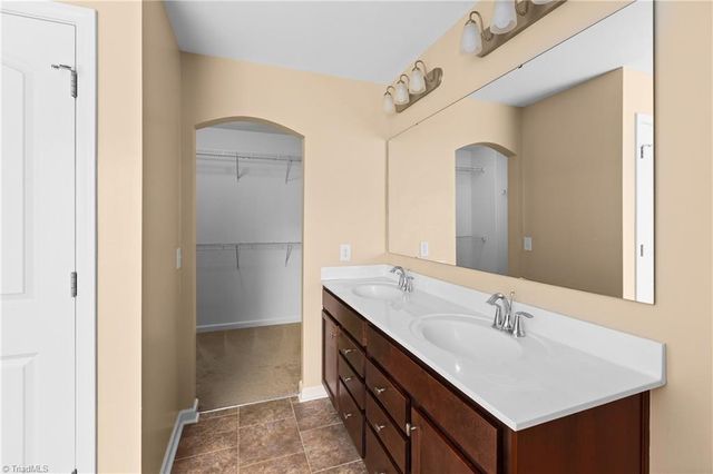 3132 Winding Branch Trail, Winston-salem, NC 27127