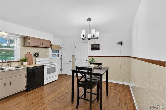 139 Woodlawn Drive, St Charles, MO 63301