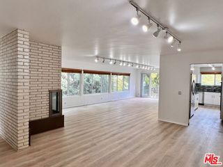 415 N Palm Drive 301, Beverly Hills, CA 90210
