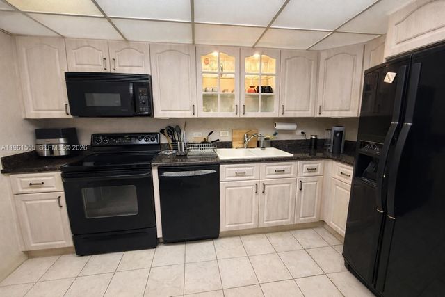 20505 E Country Club Dr 1037, Aventura, FL 33180